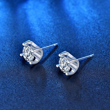 hesy® 0.5ct Moissanite 925 Silver Platinum Plated Four-Prong Classical Stud B4647